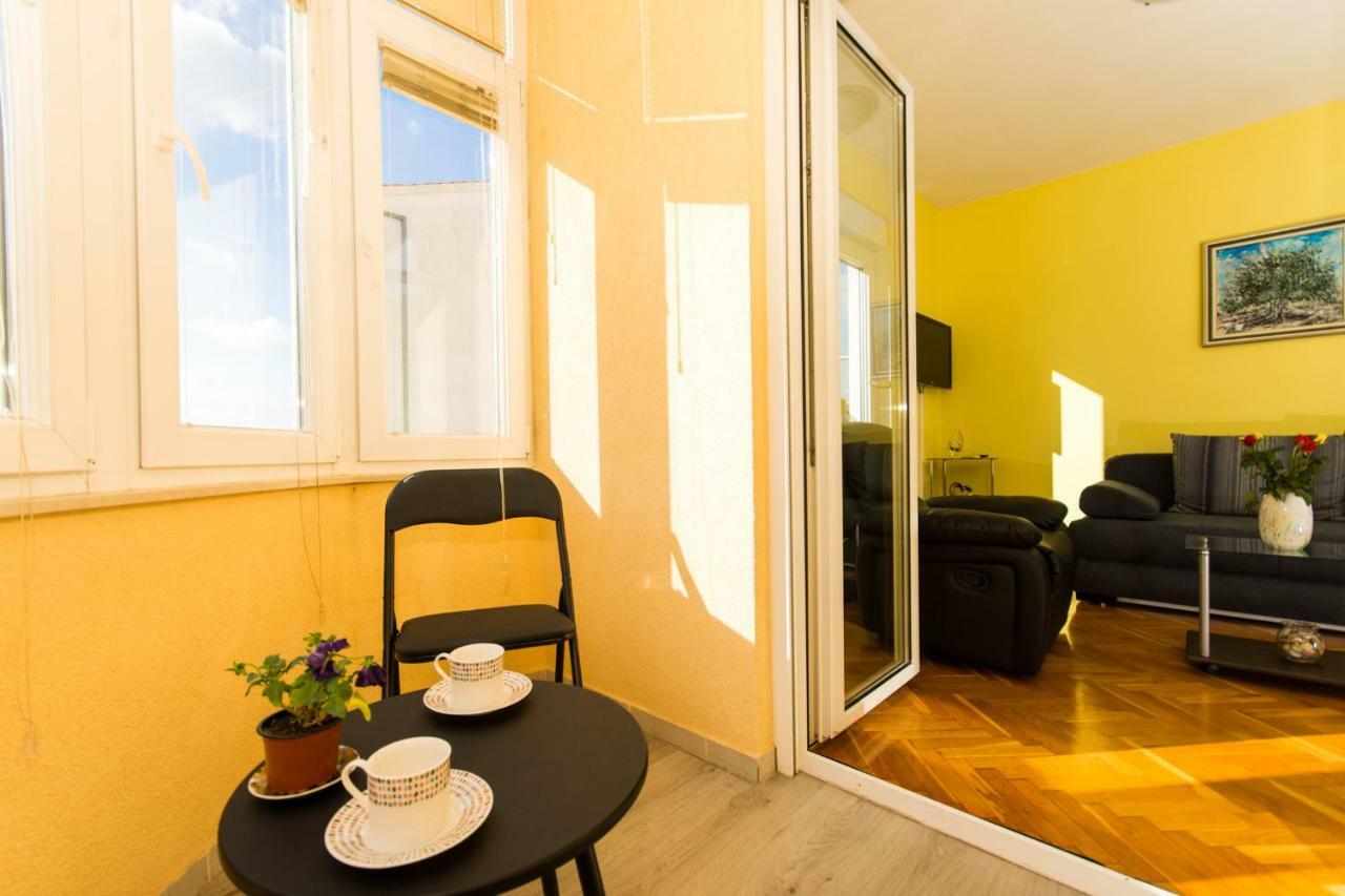 Apartman Ruza Apartamento Trogir Exterior foto