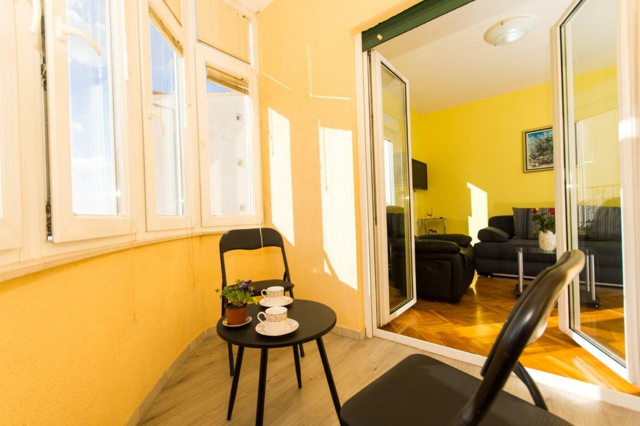 Apartman Ruza Apartamento Trogir Exterior foto